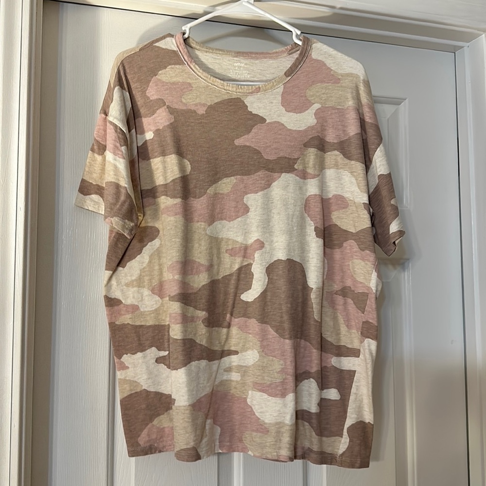 Aerie tshirt